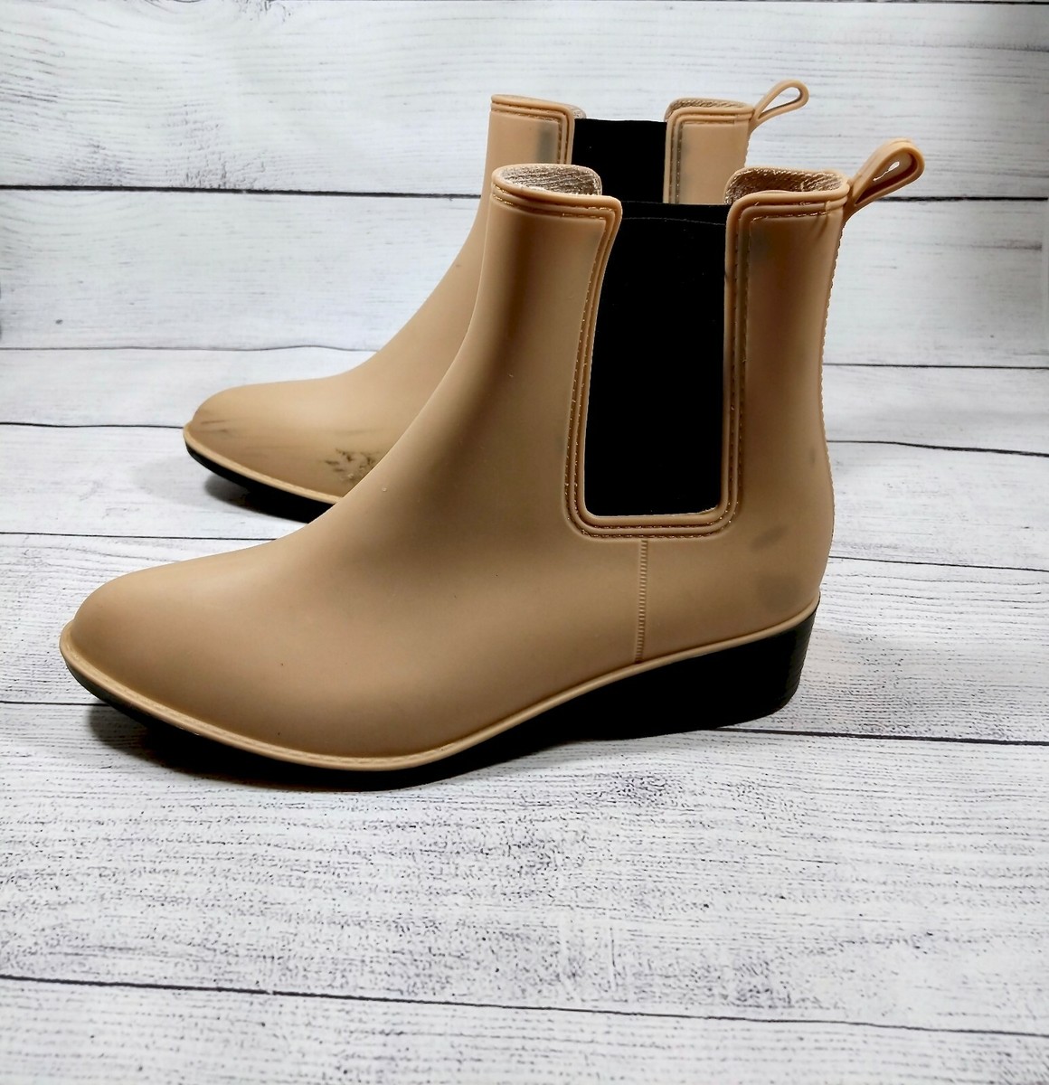 Urban Outfitters Water Boots 8 Chelsea Rubber Rain Booties  display picture 3