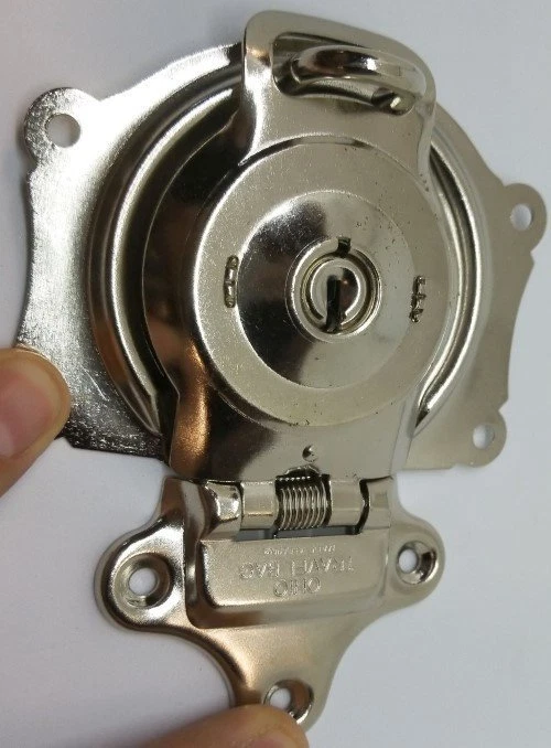 Llaves de bloqueo de maletero cromadas niqueladas cofre vapor antiguo antiguo vintage rústico  Foto 2 de 4