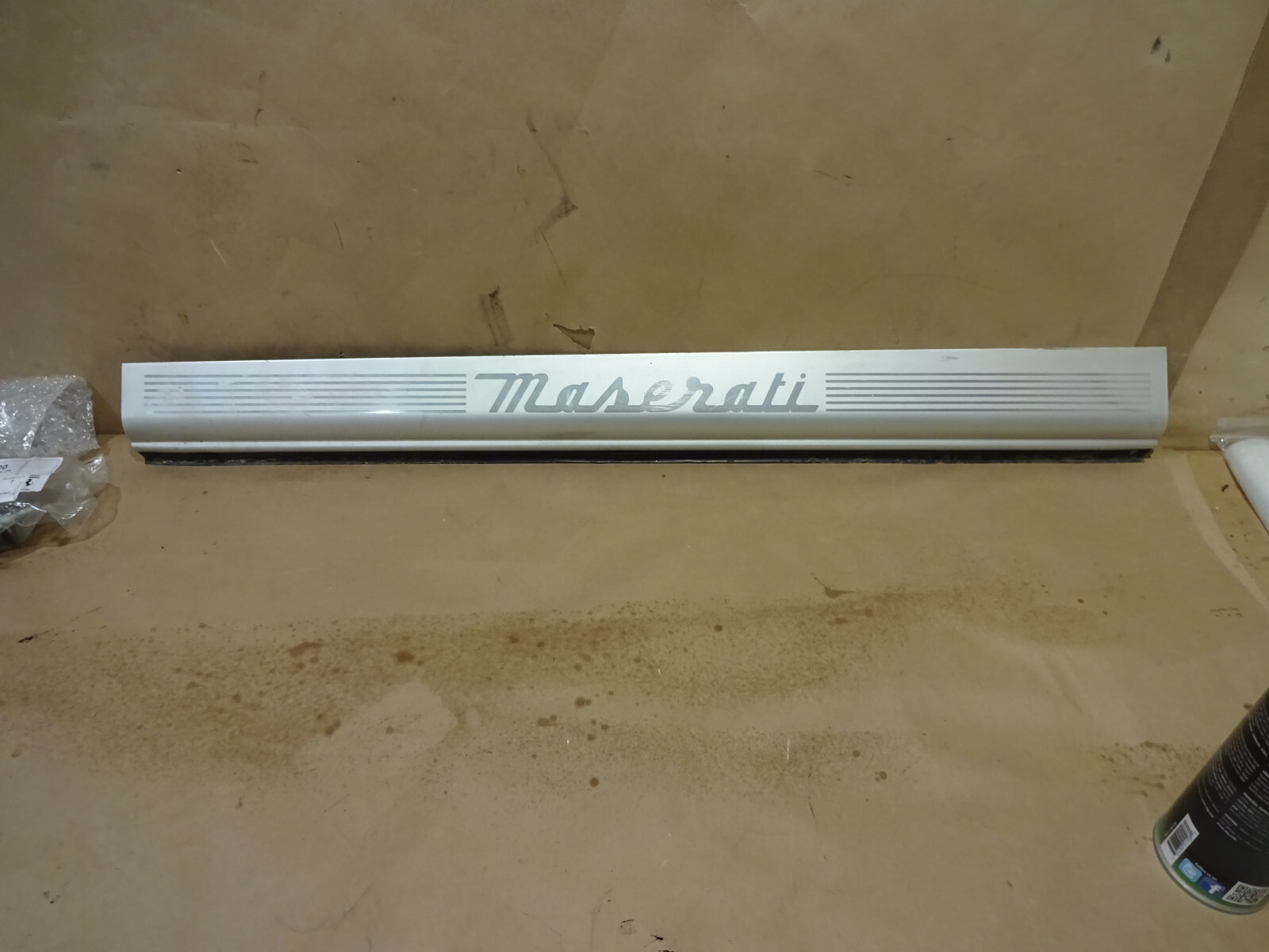 Maserati 4200 - LH Underdoor Moulding / Kick Plate - P/N  386100313
