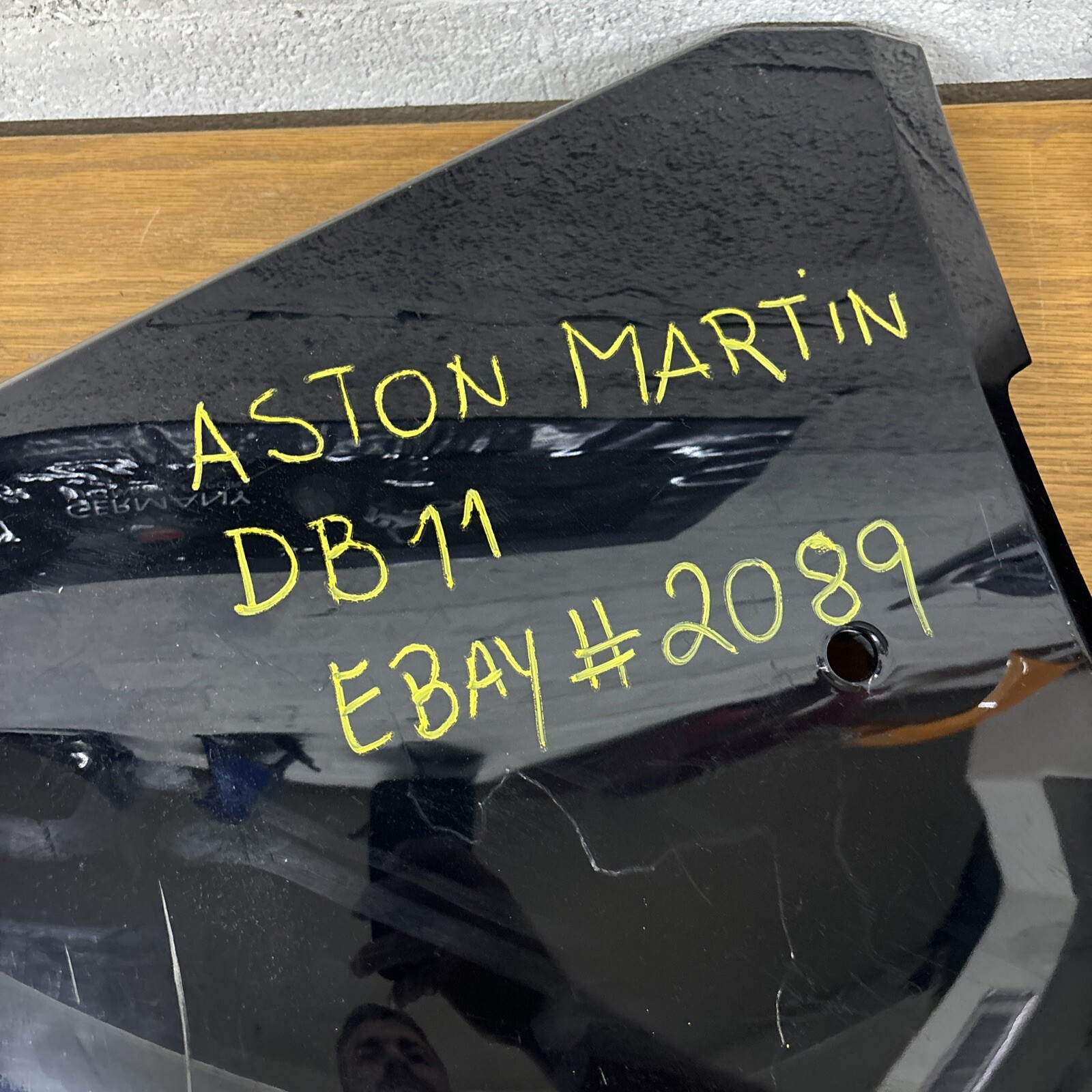 ASTON MARTIN DB11 LEFT REAR BUMPER CORNER COVER TRIM JY53-15A282-A #2089
