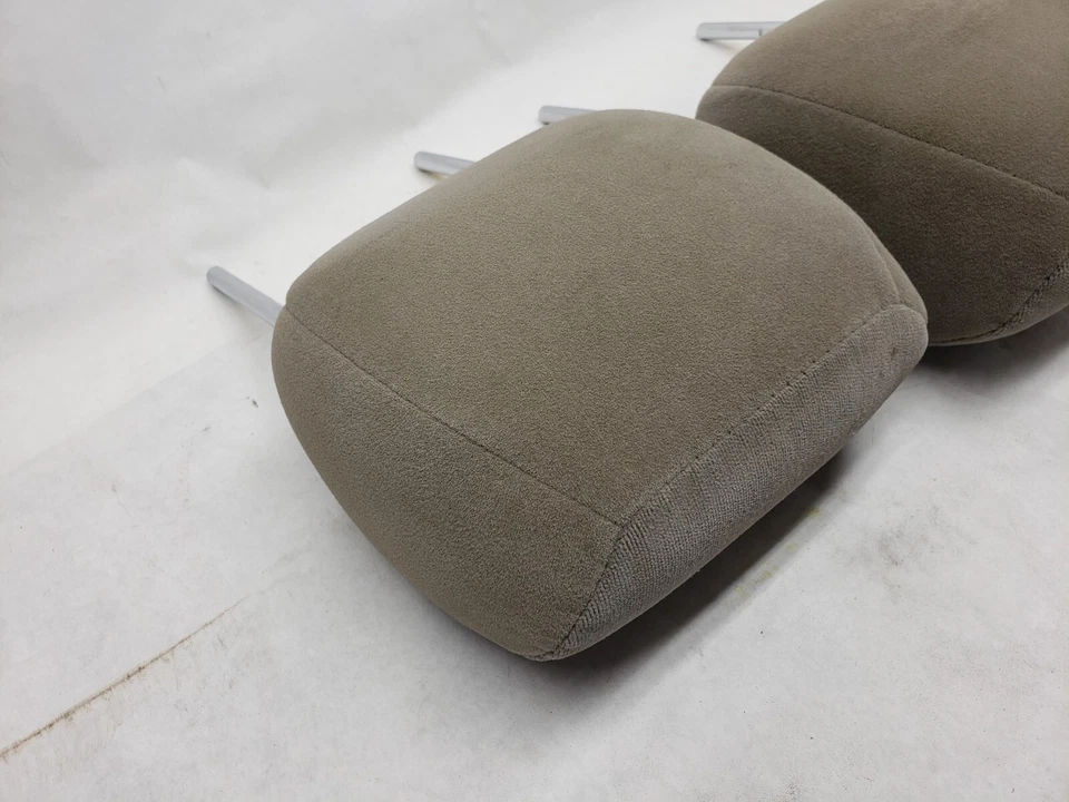 2004-2006 TOYOTA TUNDRA DOUBLE CAB FRONT SEAT HEADREST LEFT AND RIGHT Foto 4 de 4