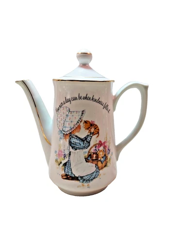 Petticoats and Pantaloons Porcelain Teapot Made in Japan for Delgado CPPP.05