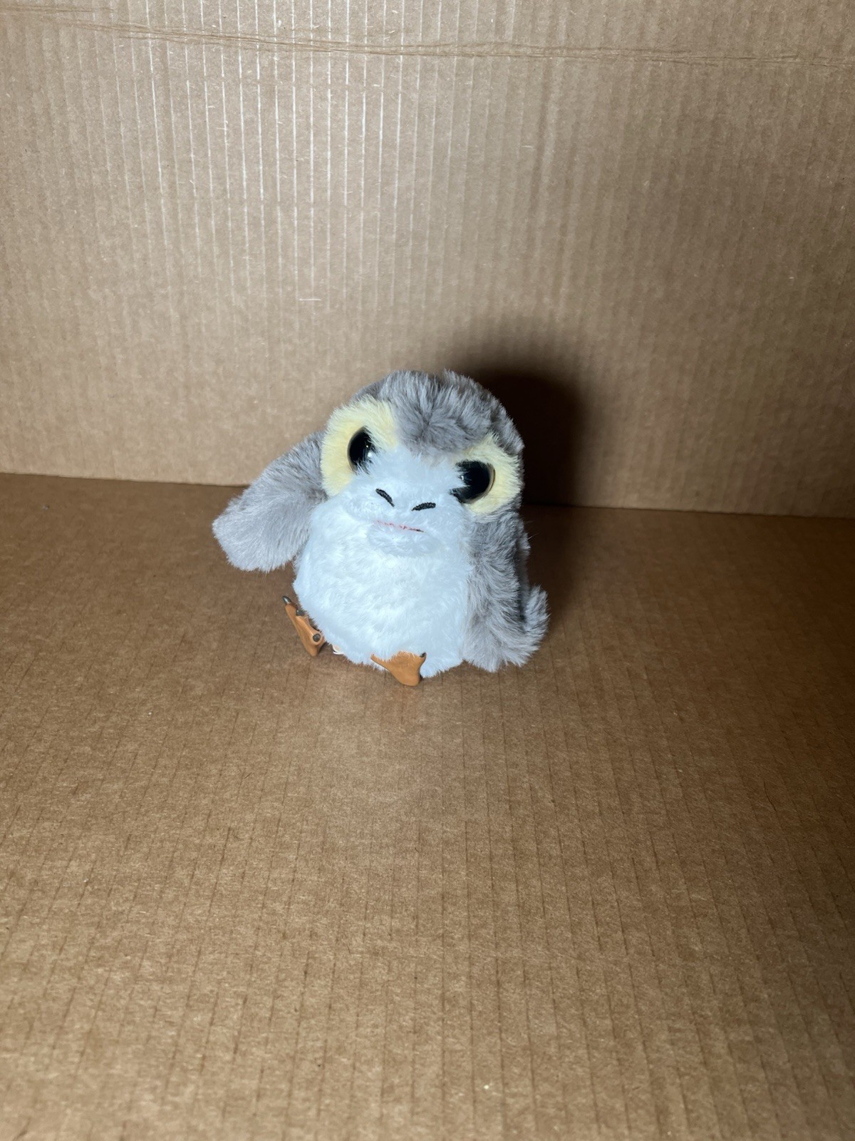 Disney Parks Star Wars Toddler Porg Talking Magnetic Shoulde
