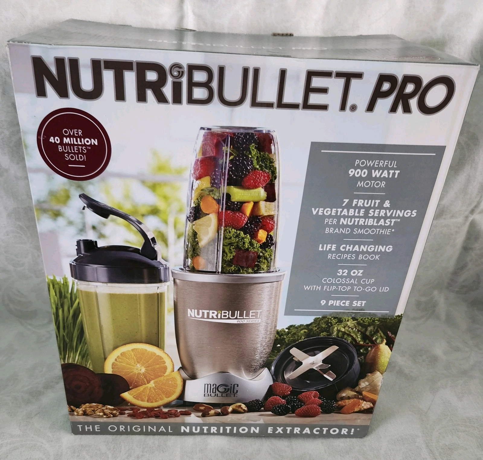 Nutribullet Pro 900 Watt Model NB9-0901 9 Piece Set 32 Oz.