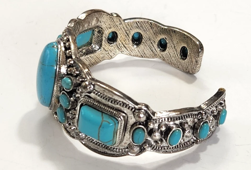 Brazalete Southwestern Silvertone Piedras Teñidas Imitación Turquesa Ancho Pesado Boho Foto 3 de 4