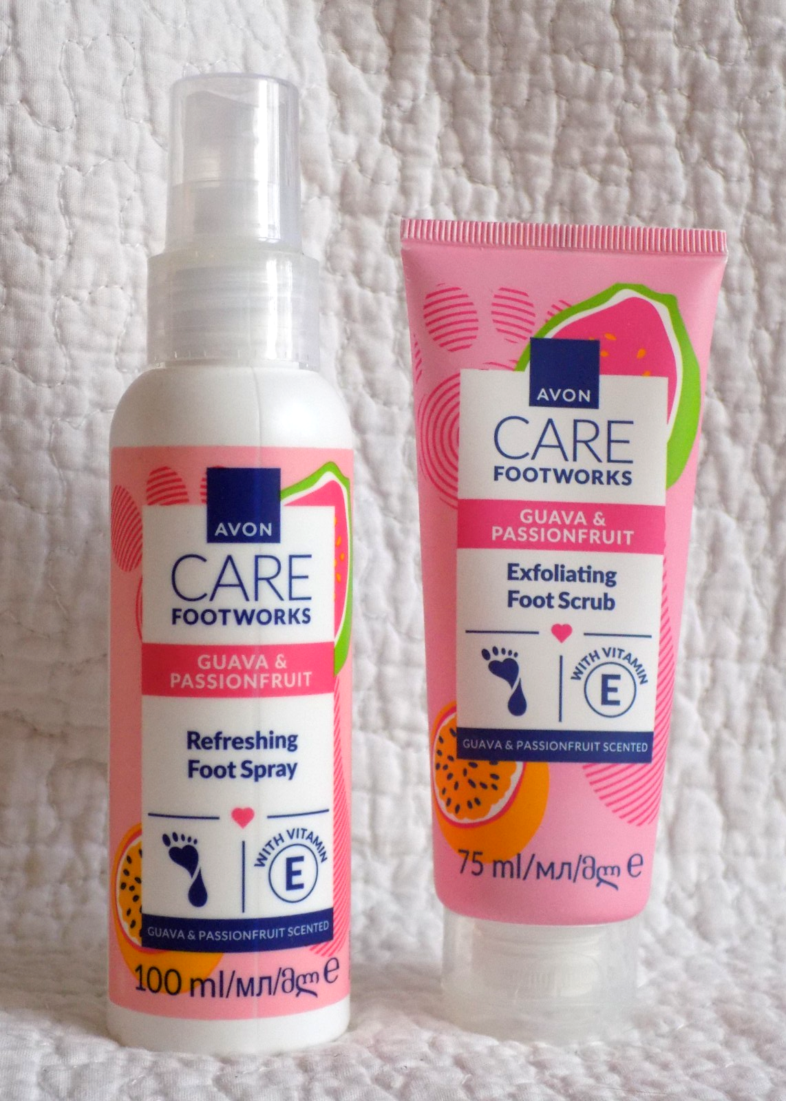 AVON FOOTWORKS GUAVA & PASSIONFRUIT SET ~ FOOT SCRUB 75ml + FOOT SPRAY 100ml NEW