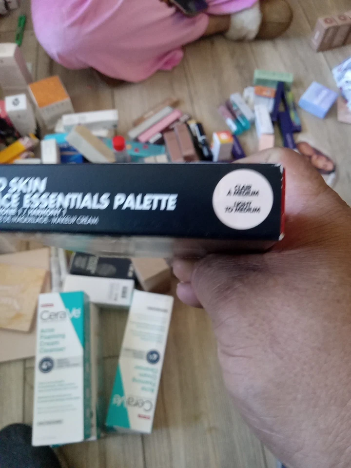 Make  Up For Ever HD Skin~Blush & Glow Palette D1 - Image 3 of 3