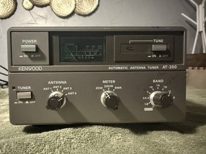 GOOD KENWOOD AT-250 1.8-28 MHz 200W AUTOMATIC ANTENNA TUNER NO TESTED