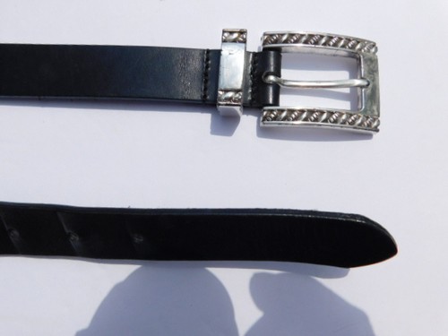 DESIGNER LADIES BLACK LEATHER SILVER TONE HARDWARE SIZE LARGE - Picture 6 of 6
