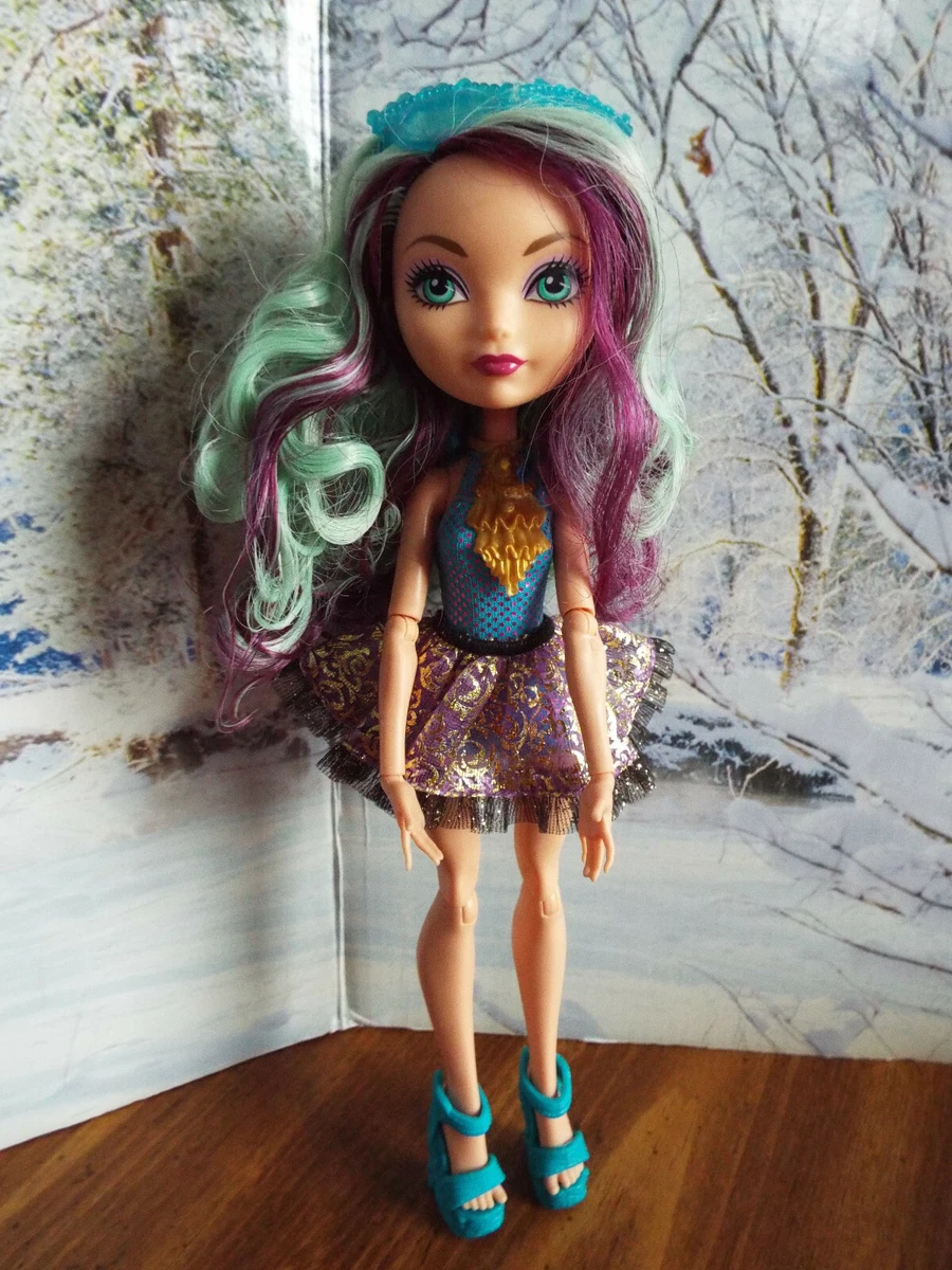 Ever After High ~ MADELINE HATTER (MIRROR BEACH) DOLL ~ MATTEL ~ Retired