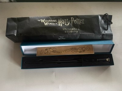 Fantastic Beasts Albus Dumbledore Black Interactive Wand Universal Studios Map