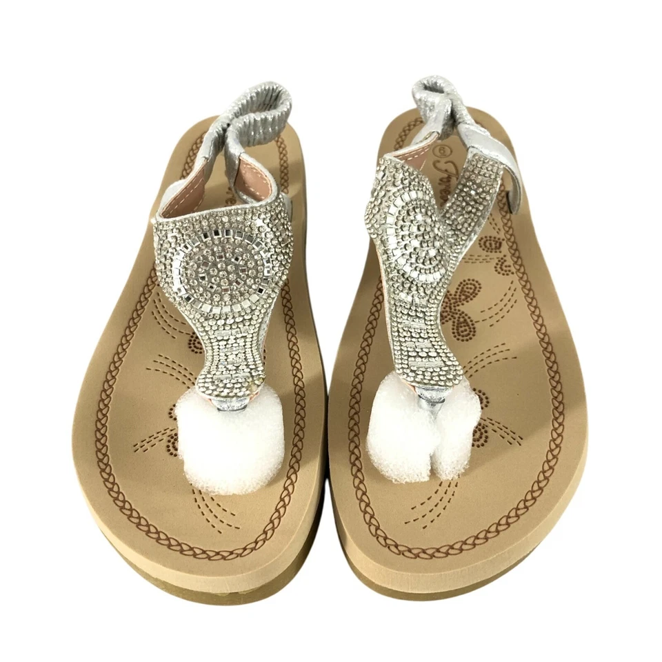 Sandalias Forever para mujer correa al tobillo tanga pedrería plateadas talla 6 Foto 2 de 4