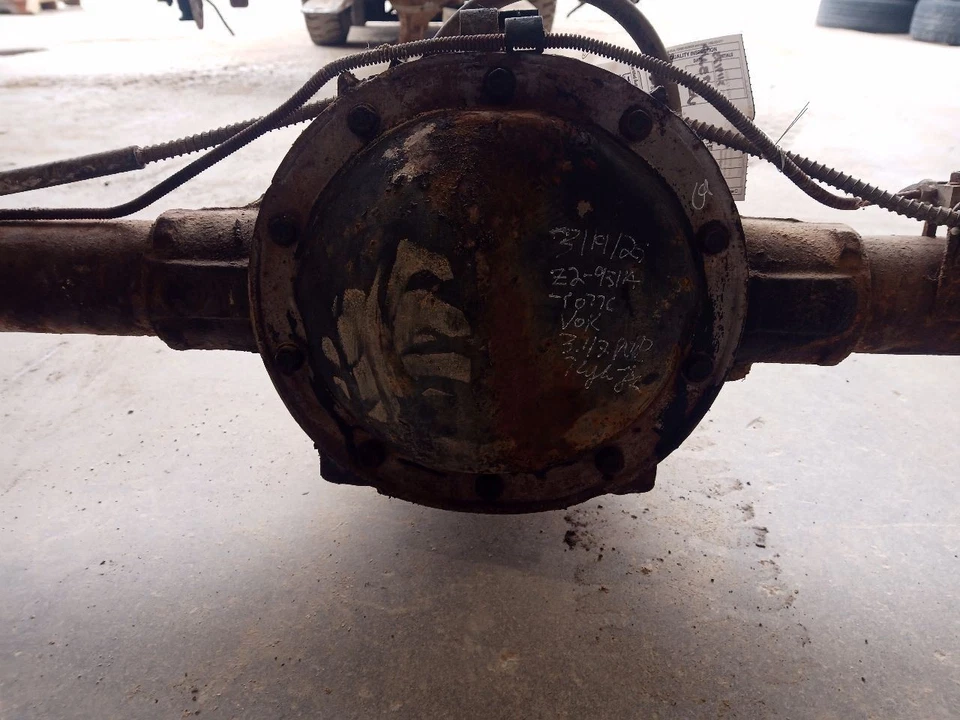 Rear Axle Assy 295,250mi 3.42 Gear Ratio from 1992 GMC 2500 Van 11719605 Foto 4 de 4