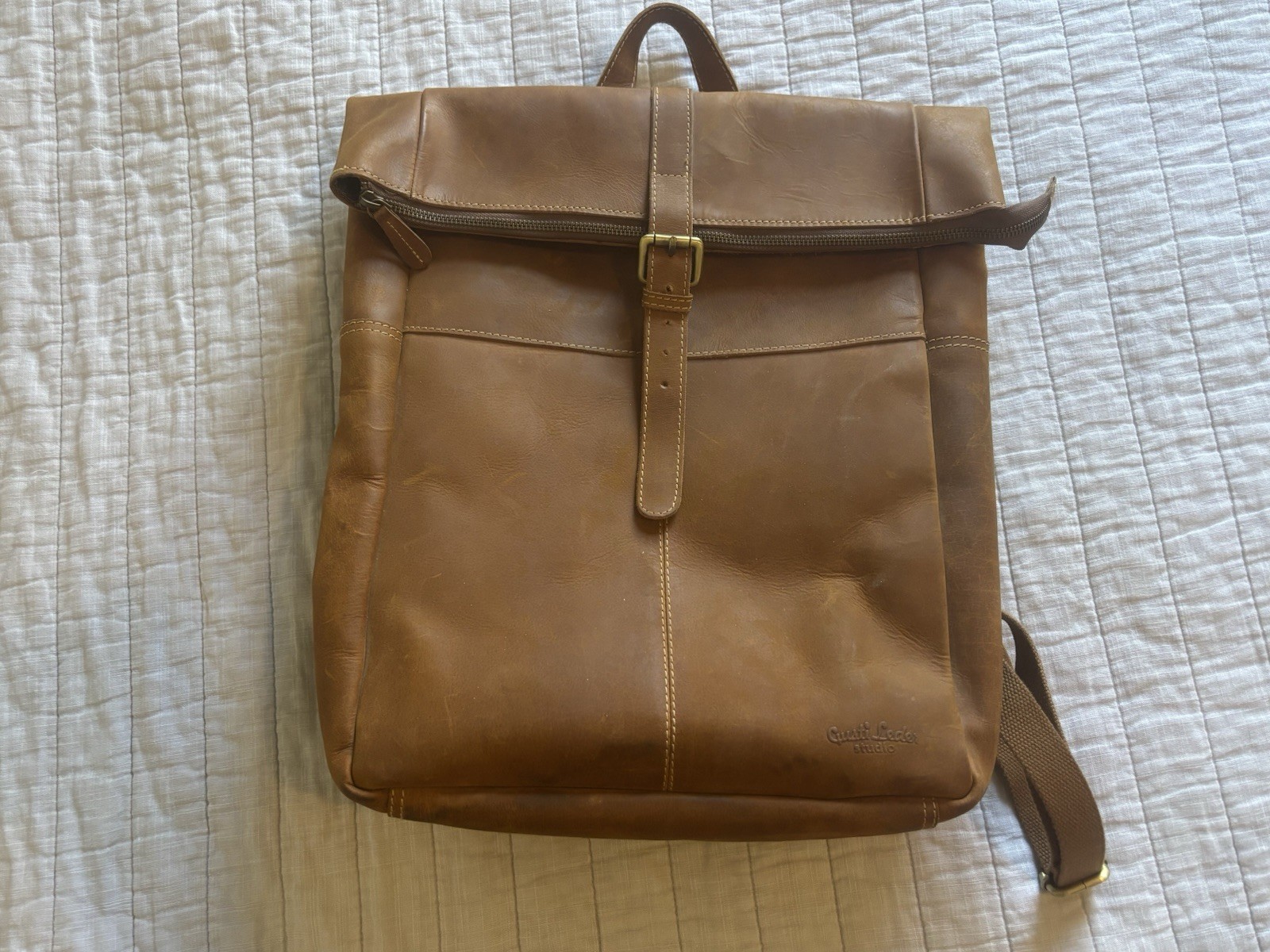 Spacious leather bag/backpack - image 2
