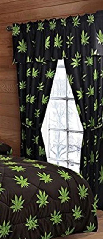 NUEVO JUEGO DE CORTINAS HOJA DE MARIHUANA 5 PIEZAS CON PANELES, TIRANTES Y CENEFA  Foto 3 de 3