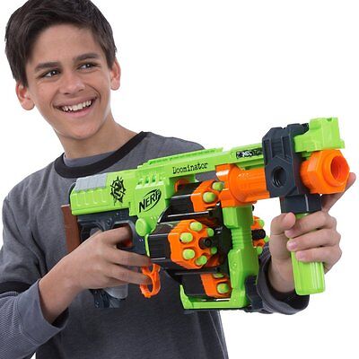 LanÃƒÂ§a dardo nerf zombie doominator - hasbro: Ofertas com os