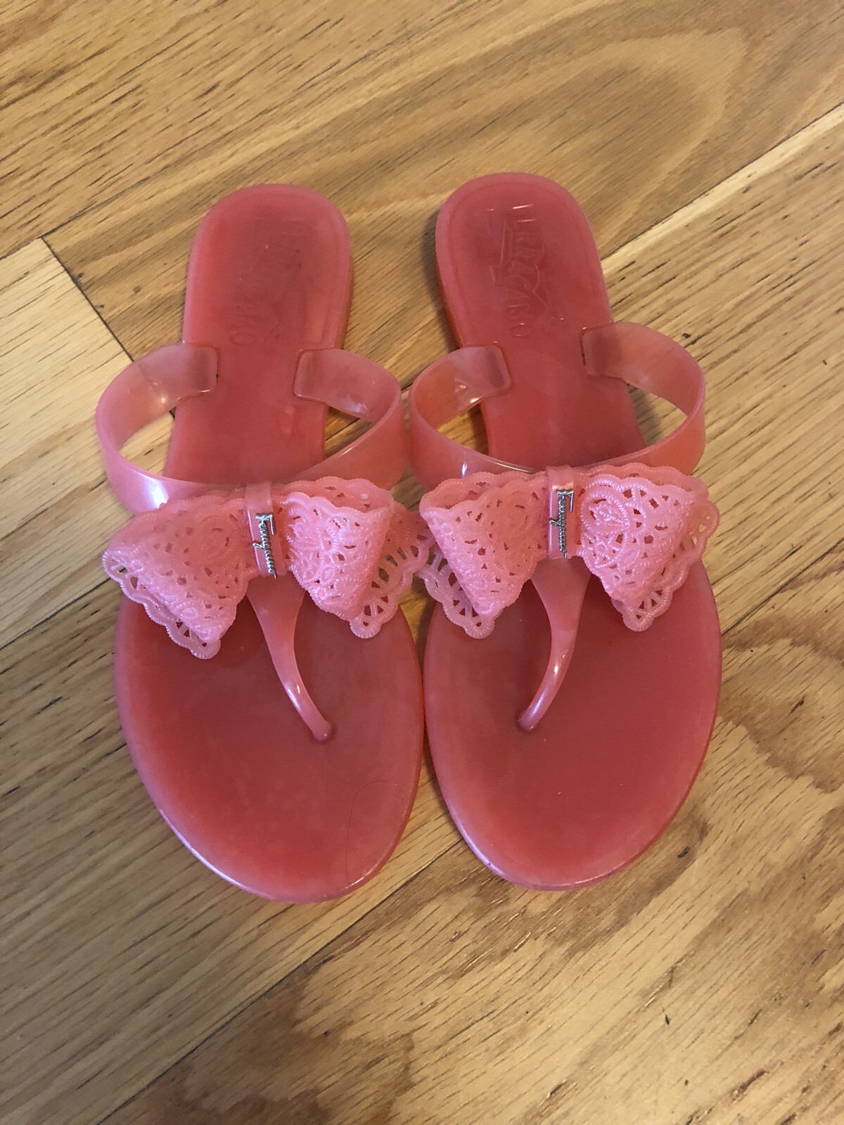 vara bow jelly slide sandal