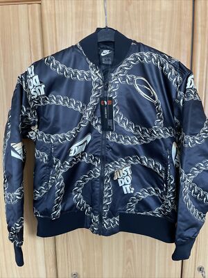 NIKE Damen Jacke NSW SYN FILL GLM DNK schwarz Gr. M