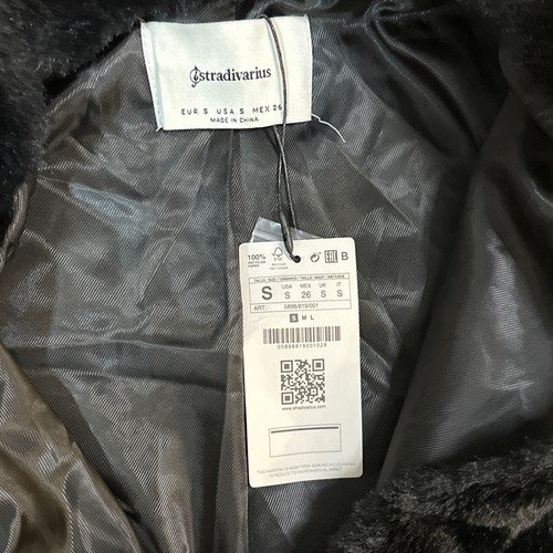 Stradivarius faux fur coat in black size S NWT - Picture 4 of 11