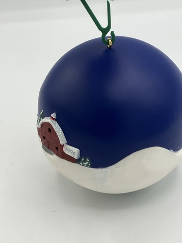 Hallmark Keepsake 1996 Over the Rooftops Magic Ornament Box non testato - Foto 3 di 12