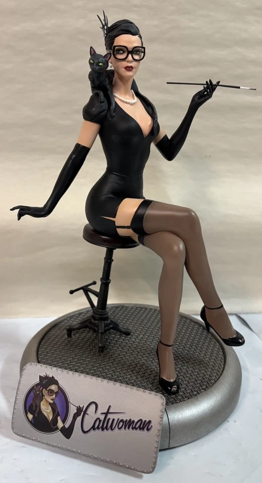 DC Collectibles Bombshells "Catwoman" LE #1291/5200 8.75" Figurine with Box - Image 2 of 4