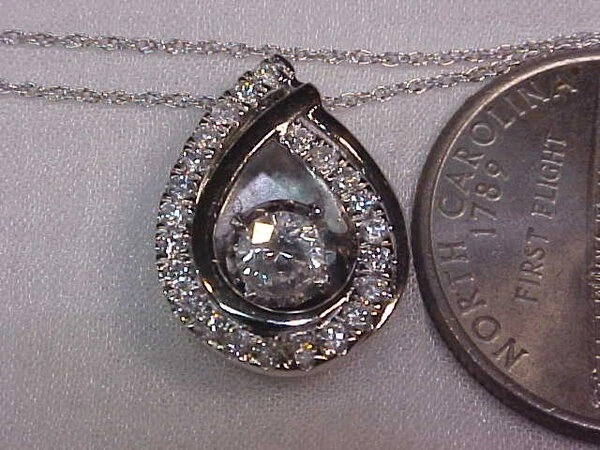 ESTATE NATURAL SHIMMERING DIAMOND PENANT WITH CHAIN 14K WHITE GOLD - Image 4 of 4