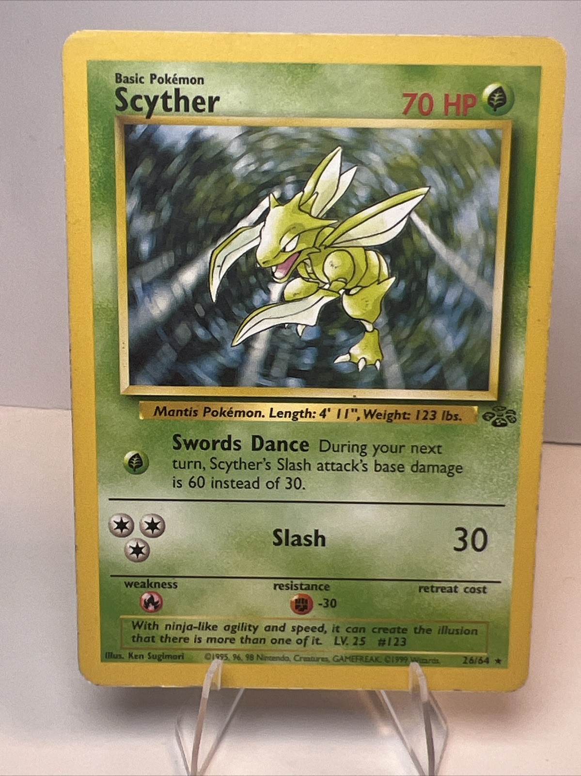 CREASED Scyther 26/64 Regular/Non-Holo Jungle AUTHENTIC Pokemon Card