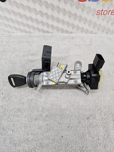 2008-2012 Jeep Liberty Ignition Switch With Key OEM - Picture 5 of 8