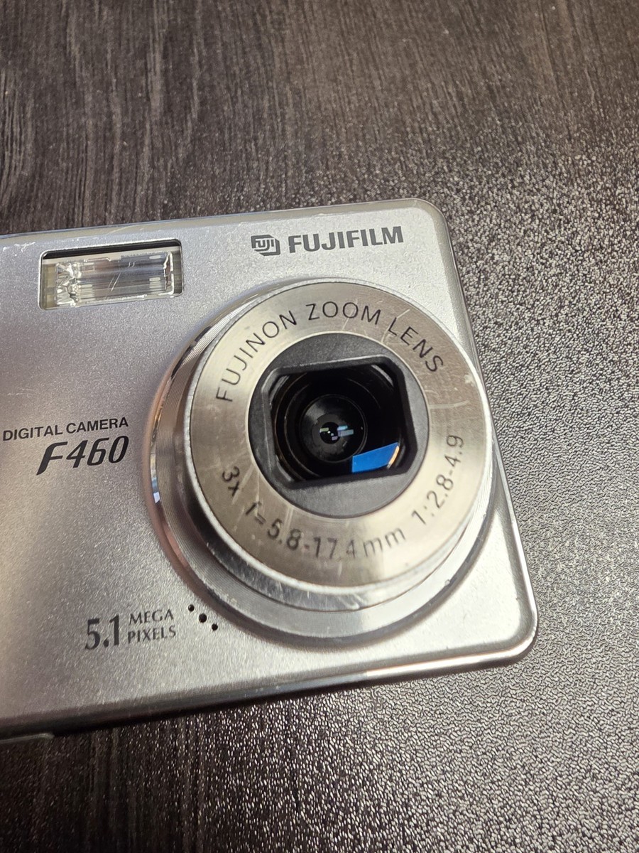 Fujifilm FinePix F Series F460 5.1MP Digital Camera - Silver for