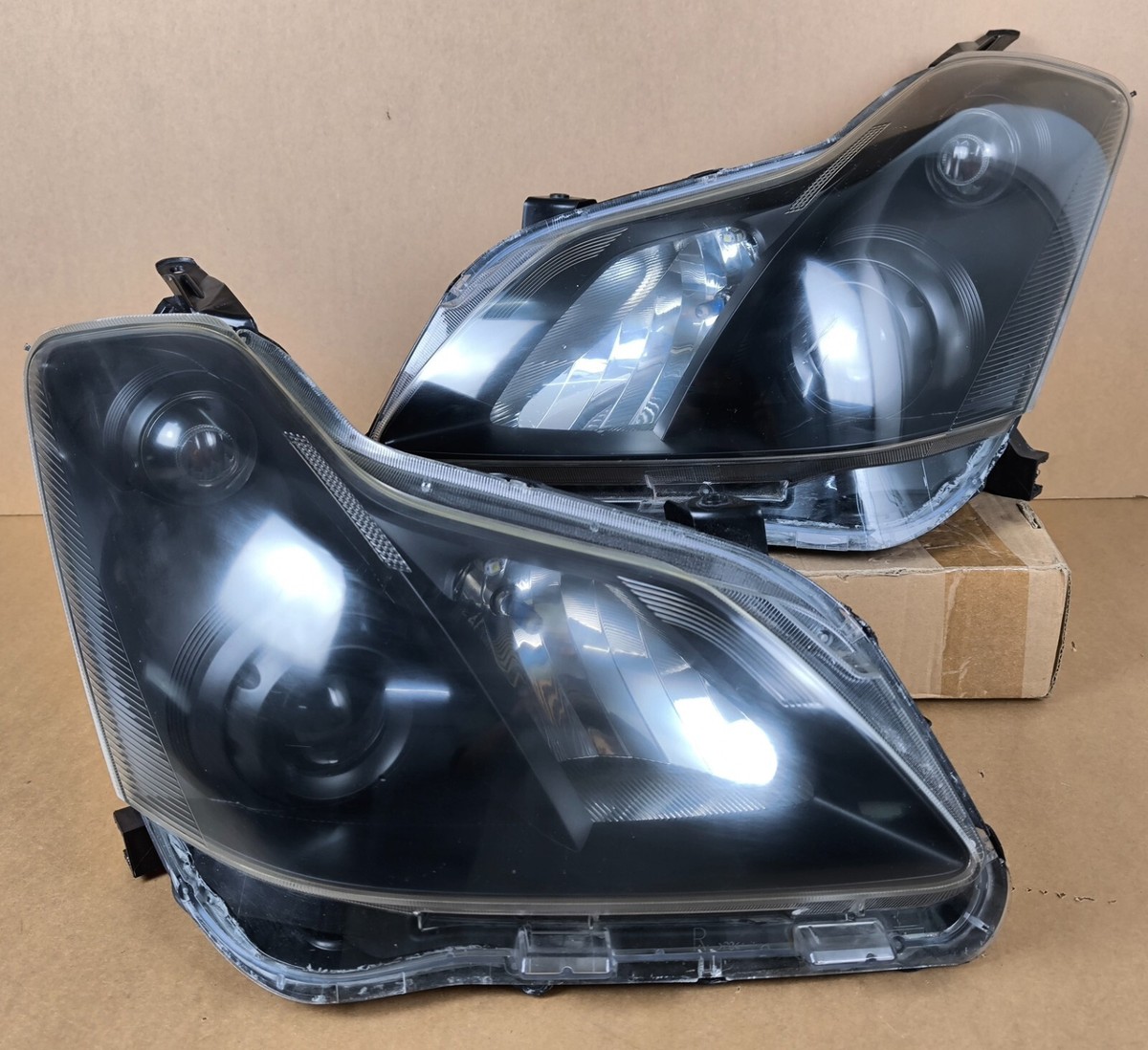 JDM Toyota Blade AZE156 AZE154 GZE156 Halogen BLACK Head Lights