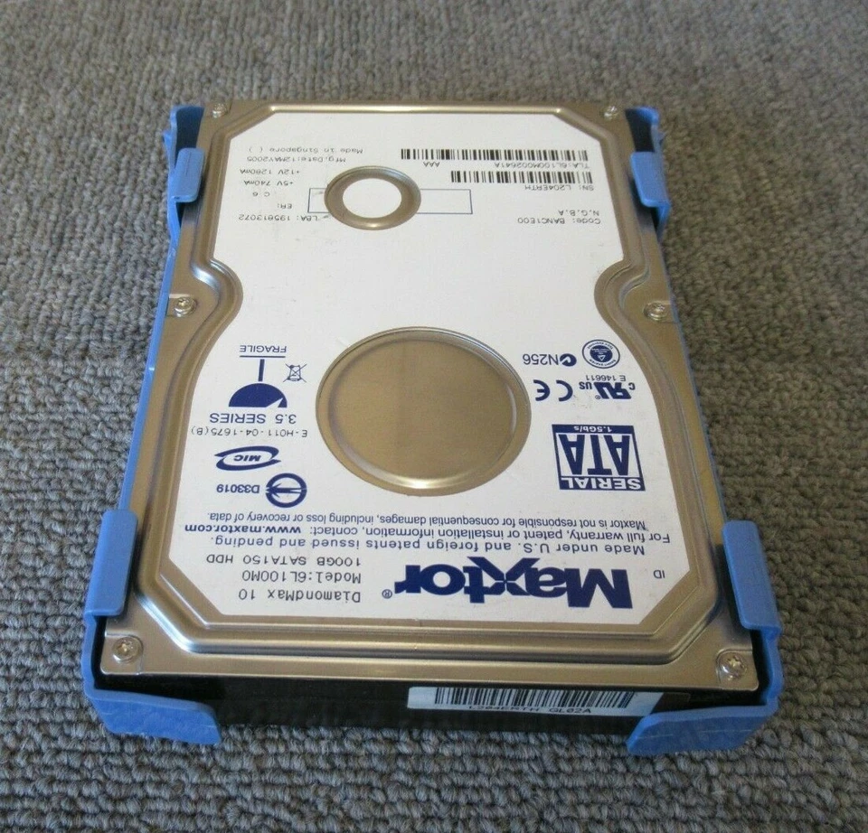 Maxtor 6L100M0 DiamondMax 10 100GB 7200RPM SATA 1.5Gbps 8MB 3.5" Internal HDD - Image 3 of 4