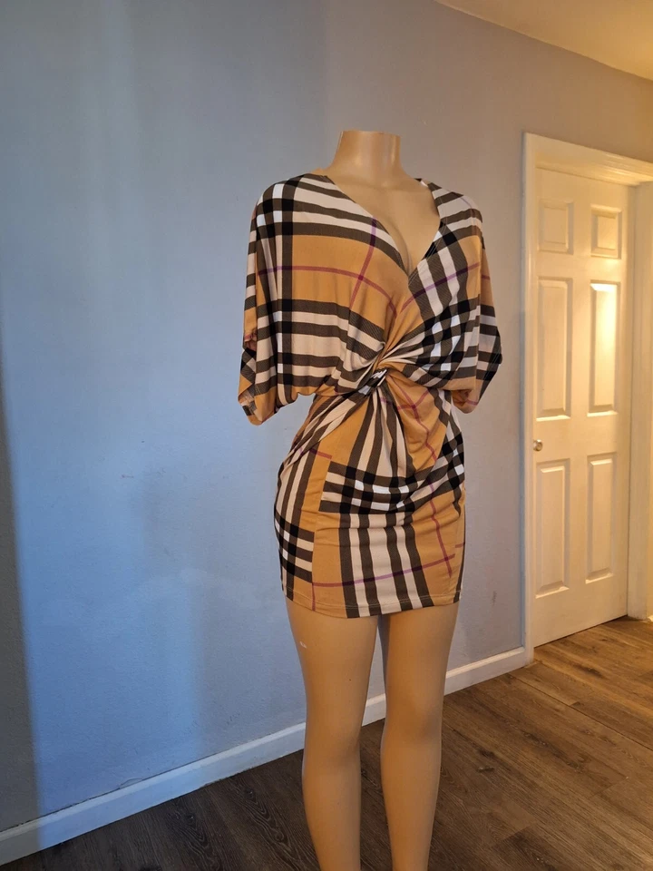  Mini Curvy Dress Size Small  - Image 3 of 4