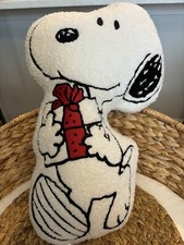 Peanuts Snoopy Red Bow Present Sherpa Pillow Christmas NWT