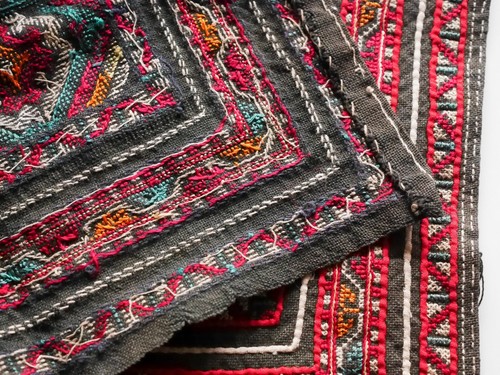 Antique Chinese Tribe Miao Hmong Hand Embroidered Panel Textile / EP809 - Picture 10 of 11