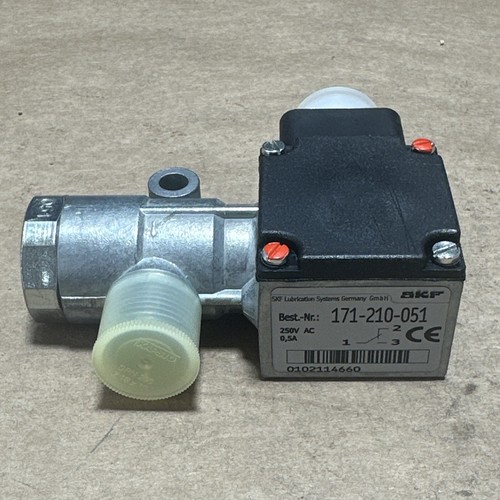NEW NO BOX- SKF VOGEL 171-210-051 Oil Flow Monitor Sensor 250V 0.5A || WARRANTY - Picture 2 of 5