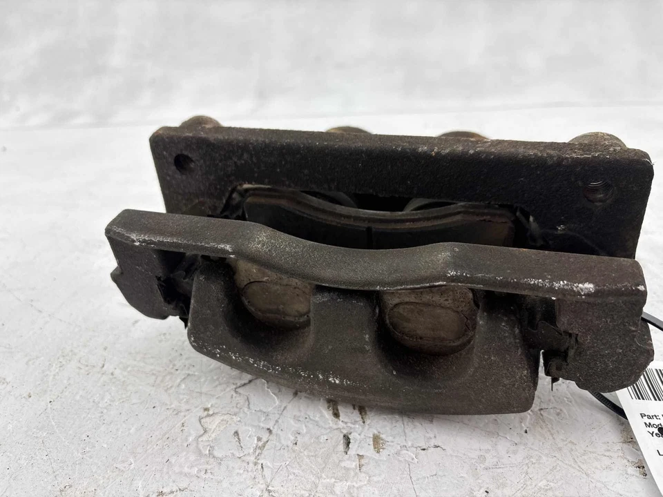 Conjunto de pinza de freno delantera izquierda del lado del conductor GMC Acadia 07-17 OEM Foto 4 de 4