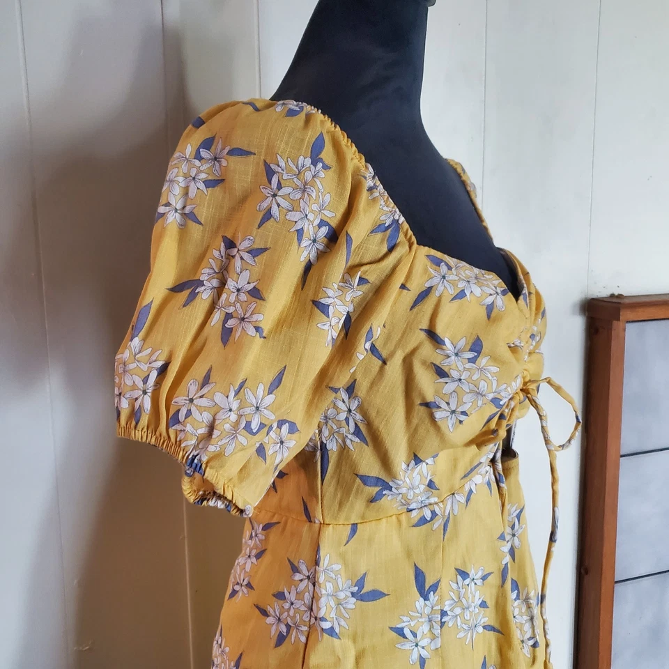 Vestido Oh My Love London Amarillo Floral Mini con Detalle de Corbata Frontal y Recorte Talla L Foto 4 de 4