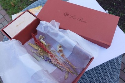 LORO PIANA VIP GIFT invitation present box dry flowers decoration home