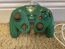 Nintendo Wii Zelda Link GameCube Style Wired Fight Pad Controller
