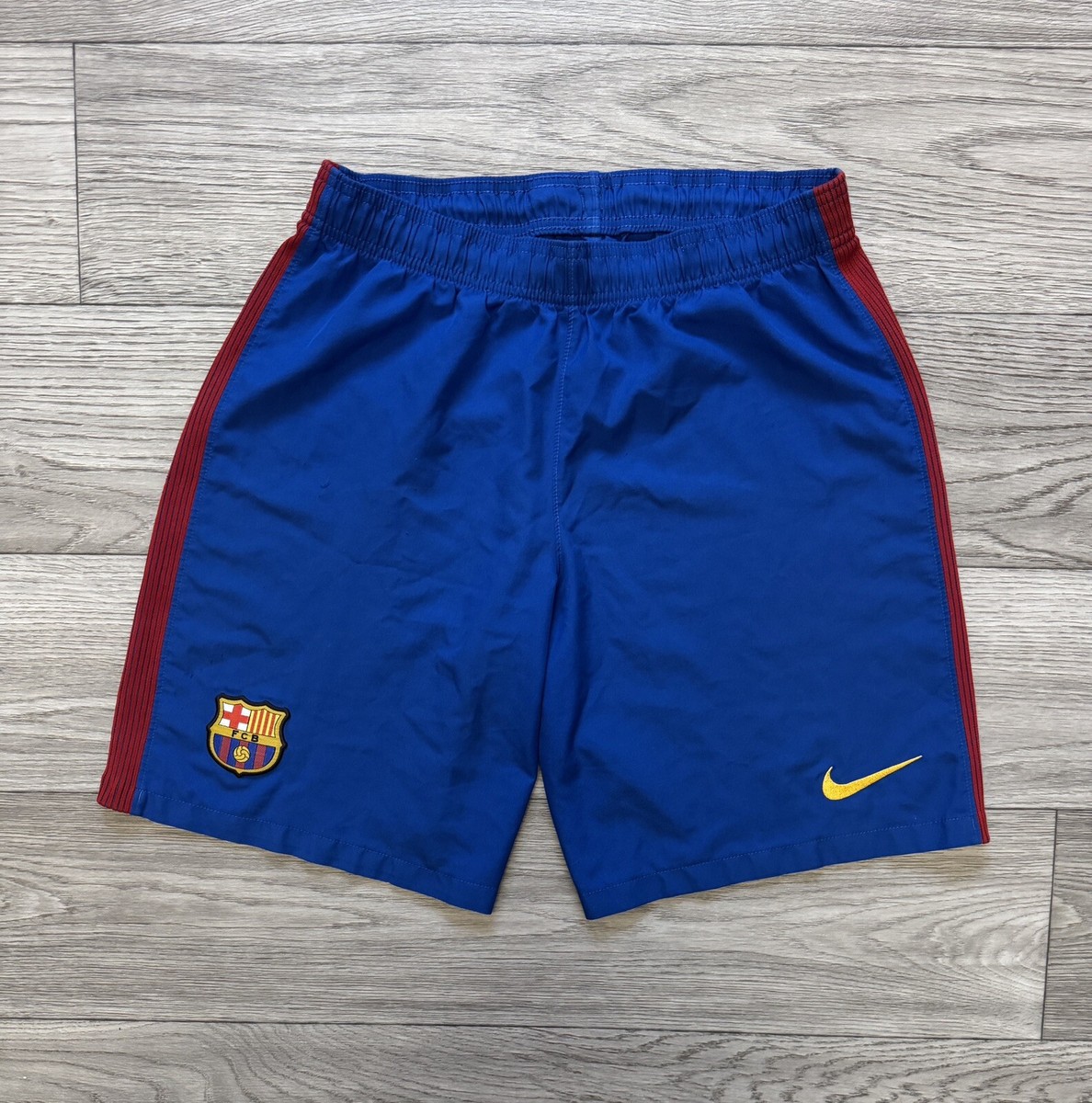 BARCELONA 2016 2017 HOME FOOTBALL SOCCER SHORTS NIKE 776833-480
