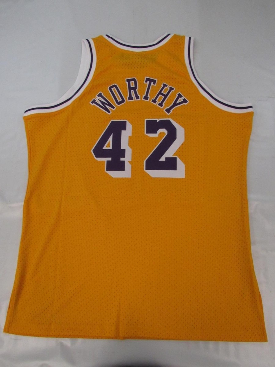 1984-85 James Worthy #42 Lakers Mens Mitchell & Ness
