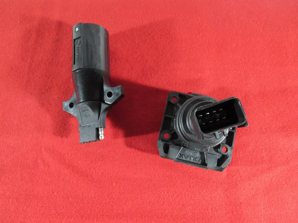 DODGE GRAND CARAVAN CHRYSLER TOWN&COUNRTY 7Way Trailer Tow Harness NEW OEM MOPAR - Image 4 of 4