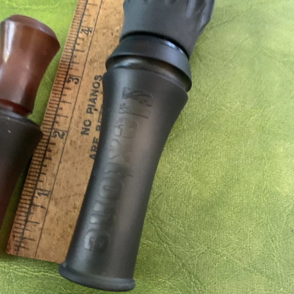 2 Vintage Flextone Coon Squaller & Coyote Long Range Call Predator Bobcat - Image 4 of 4