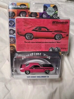 GREENLIGHT 29943 BFGOODRICH VINTAGE AD CARS 1970 DODGE CHALLENGER T/A 1/64 PINK