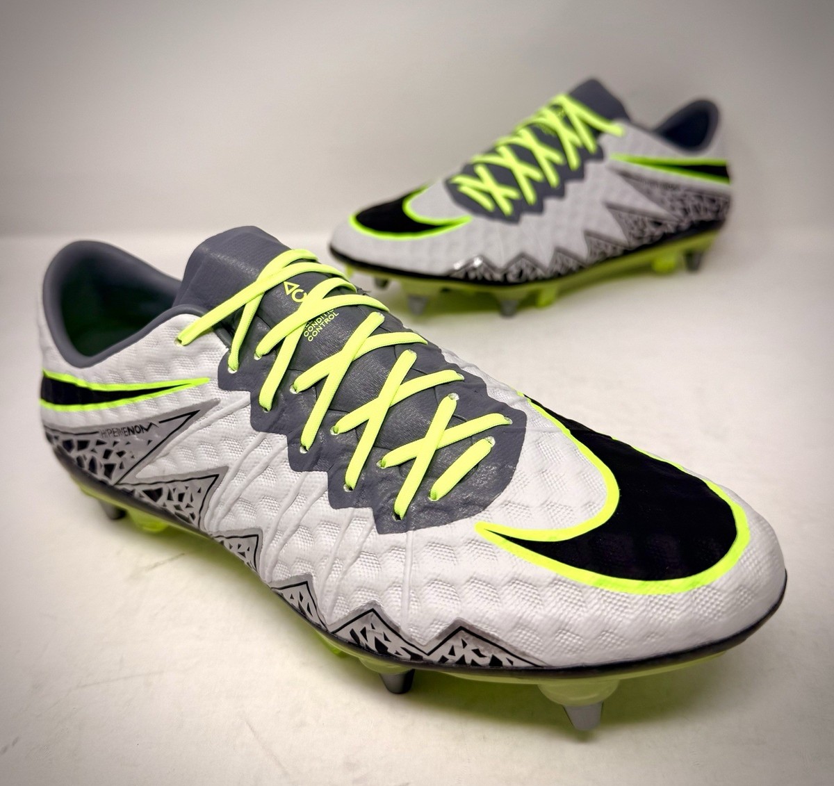 Nike Hypervenom Phinish SG-PRO RARE! Soccer Cleats Size US 7.5