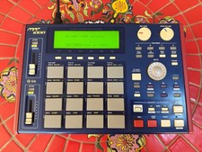 Akai MPC1000 Music Production Center 128 MEG