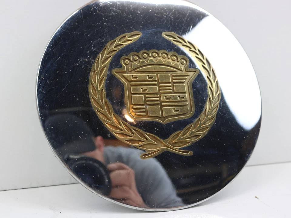 1992-2005 Cadillac Catera Eldorado Seville Deville Chrome Center Cap Gold Inlay - Image 2 of 4