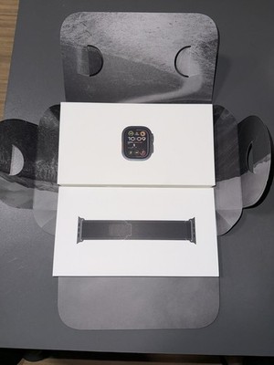 Apple Watch Ultra 2   49 mm   Titan Schwarz