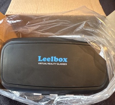 Virtual Reality Glasses Smartphone VR Headset Black Plastic Open Box: Leelbox