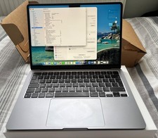 Apple MacBook Air 13-inch (2024) M3 Chip, 256GB SSD, 16GB RAM, A3113-MIDNIGHT
